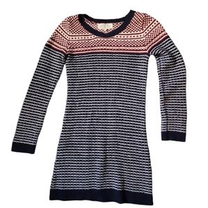 Pink Rose Blue And Red Sweater Size XS